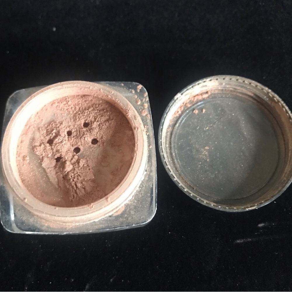 Loose Blush - Natural Beige Finish